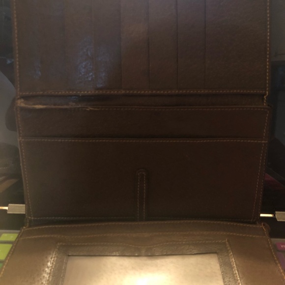 Authentic Vintage Gucci Wallet - Picture 7 of 9